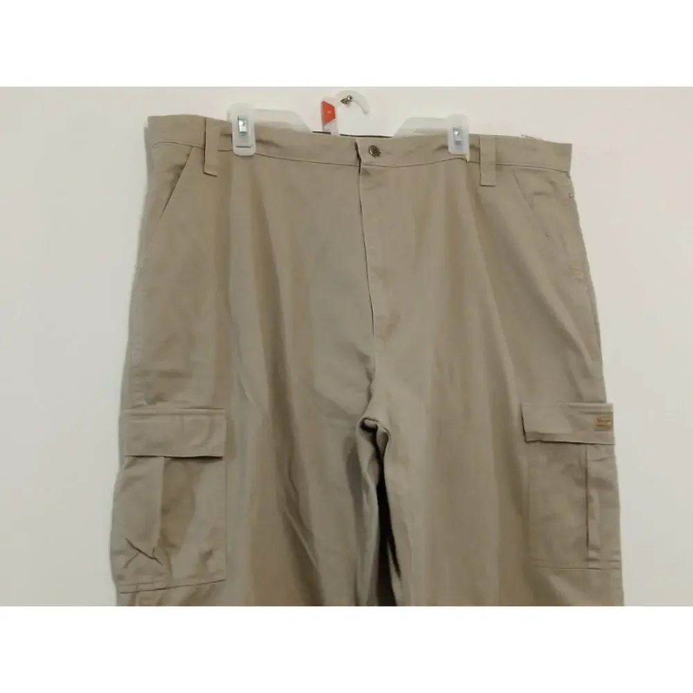 Wrangler Authentic Men’s Cargo Pants Khaki Relaxed Fit Flex Size 42x32